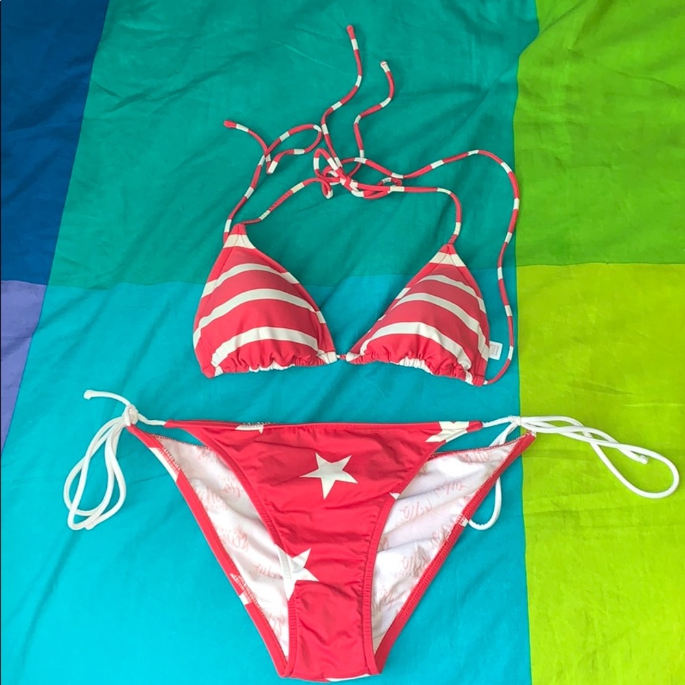 Red star quiksilver bikini set